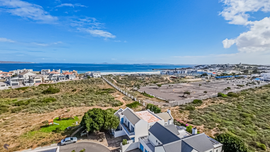 4 Bedroom Property for Sale in Blue Lagoon Western Cape